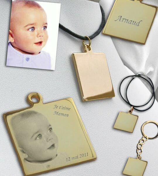 Gravure sur bijou fantaisie