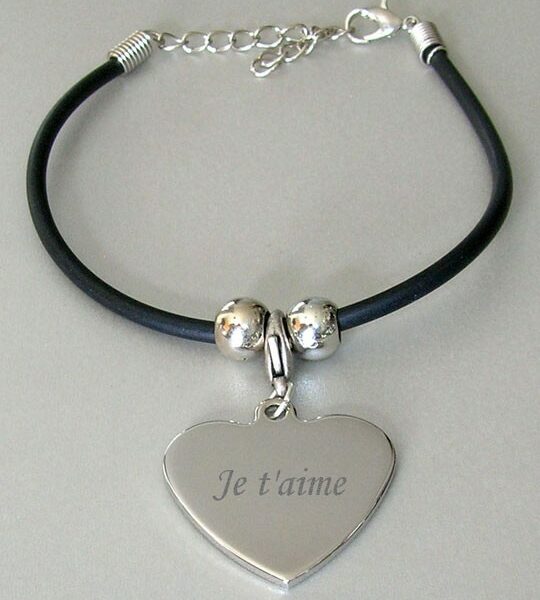 Gravure prénom sur bracelet coeur